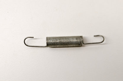 OEM Briggs & Stratton 261094 Spring NOS