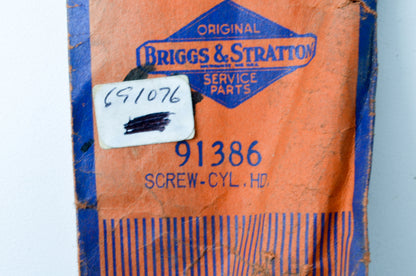 OEM Briggs & Stratton 691076, 91386 691076 91386 Screw NOS