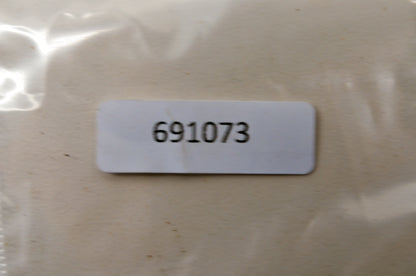 OEM Briggs & Stratton 691073 Piston Pin Lock QTY 2 NOS
