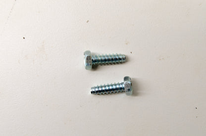 OEM Briggs & Stratton 691044 Screw Qty 2