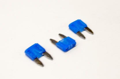 Suzuki 09481-15501 Fuse Qty 3