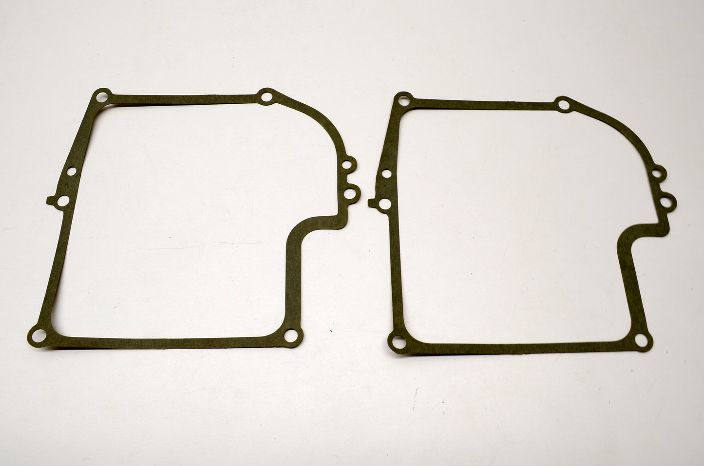 OEM Briggs & Stratton 692221 Gasket Qty 2