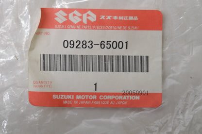 OEM Suzuki 09283-65001 Seal NOS