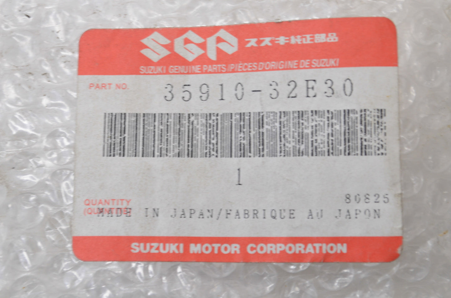 OEM Suzuki 35910-32E30 License Lamp Assembly NOS