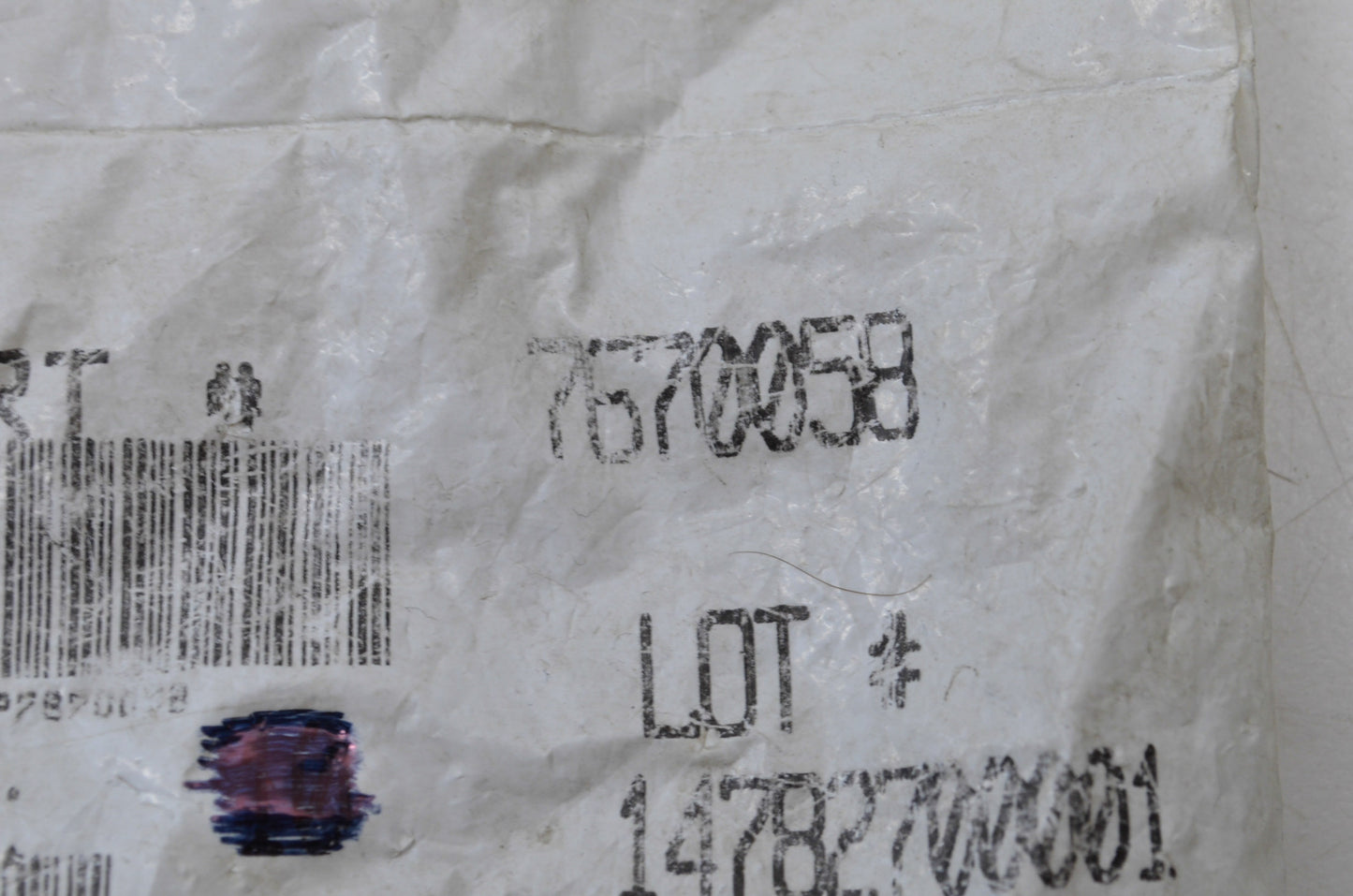 OEM Polaris 7670058 Plastic Clip Dart NOS