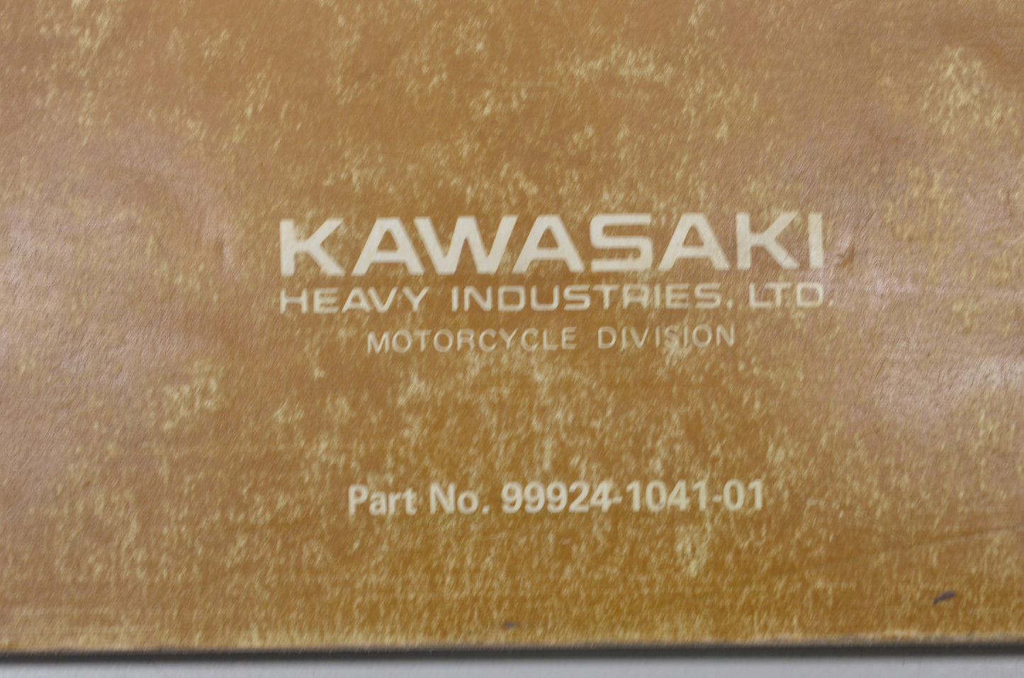 OEM Kawasaki 99924-1041-01 Service Manual KZ550F