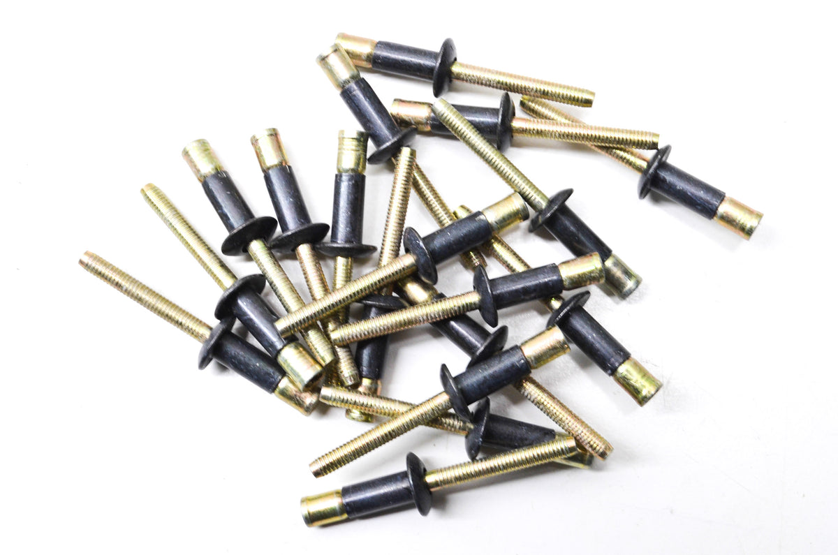 OEM Polaris 7661846 Rivet Qty 18 NOS