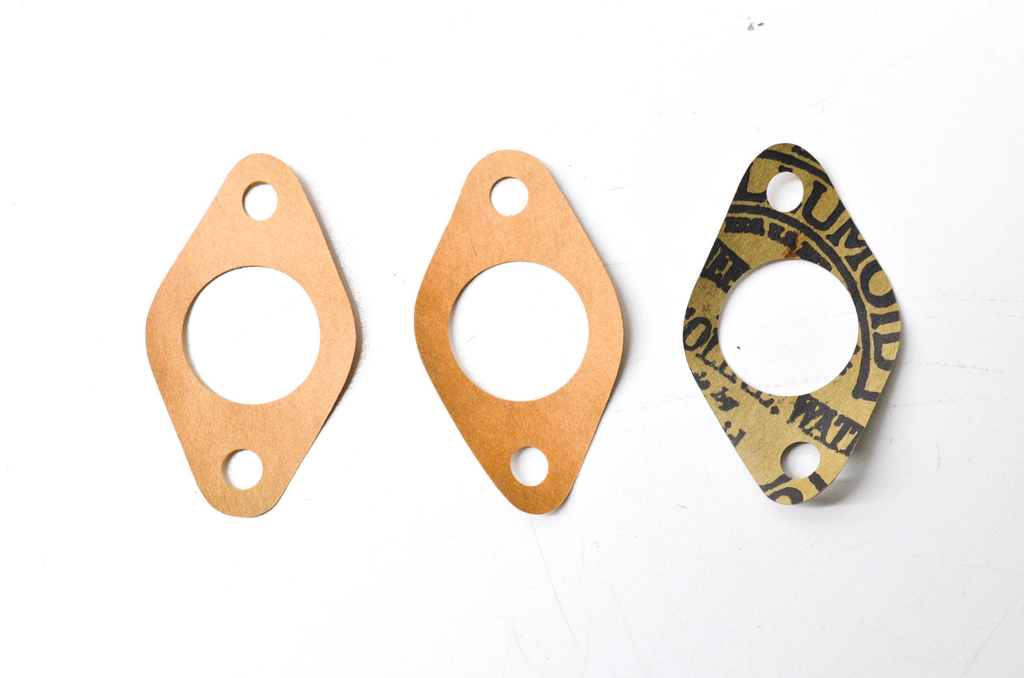 OEM Briggs & Stratton 65647 Gasket Qty 3 NOS
