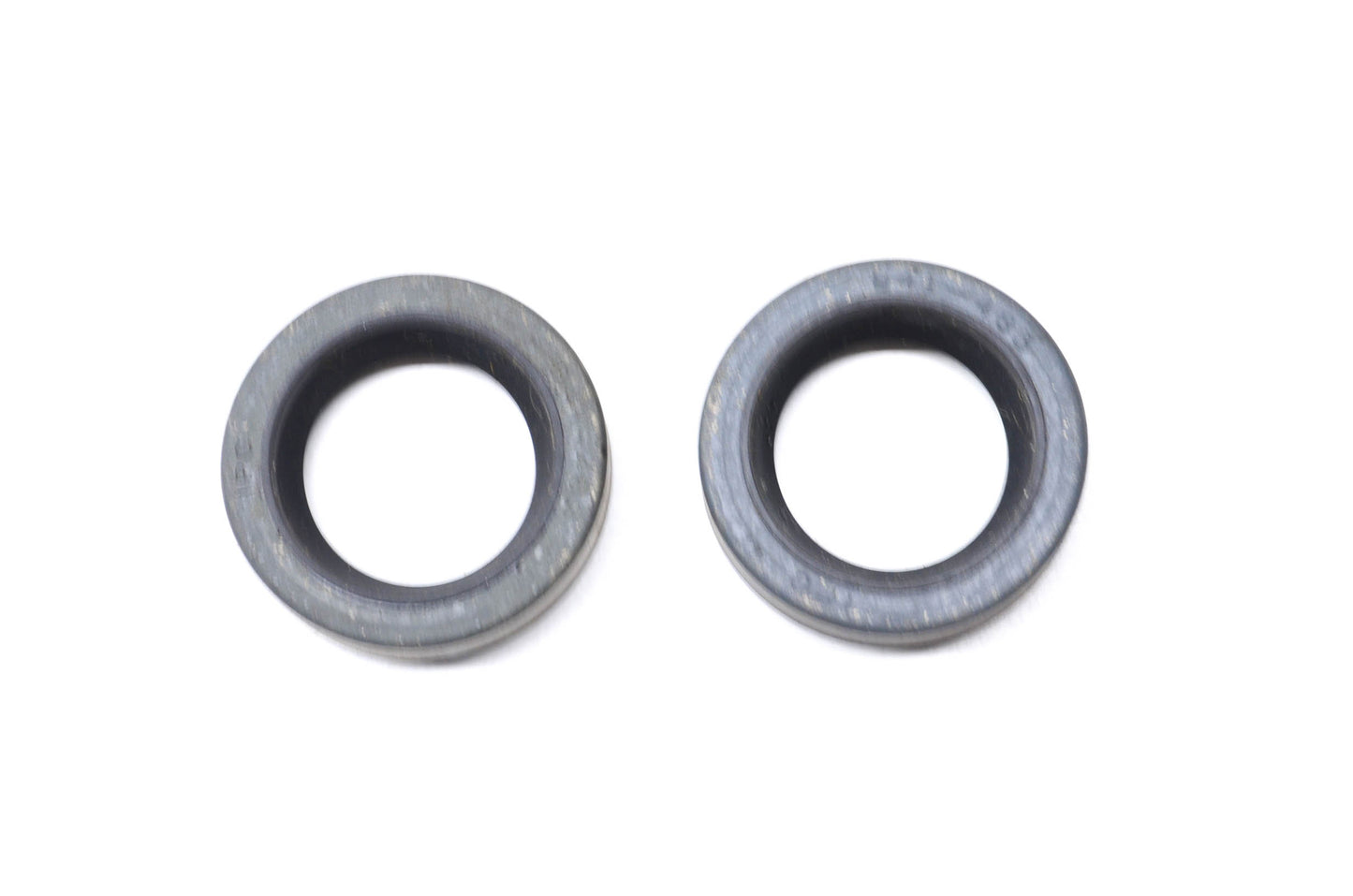 OEM Briggs & Stratton 391483 Oil Seal Qty 2 NOS