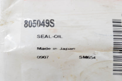 New OEM Briggs & Stratton 805049S Oil Seal NOS
