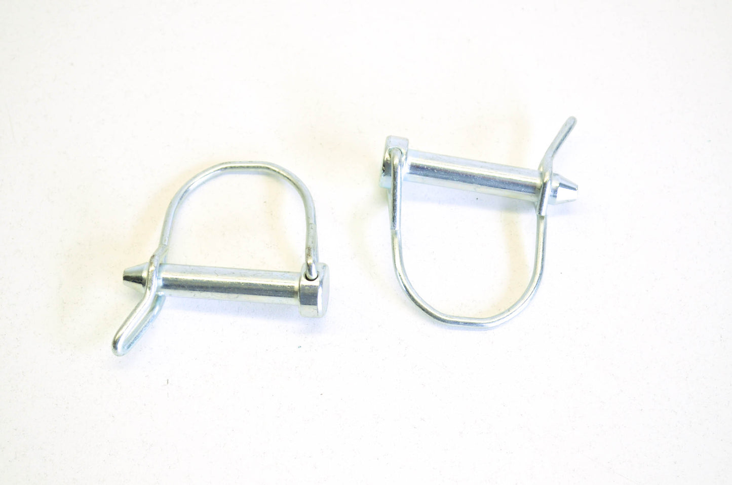 New Moose Lower Mounting Pin QTY 2 NOS