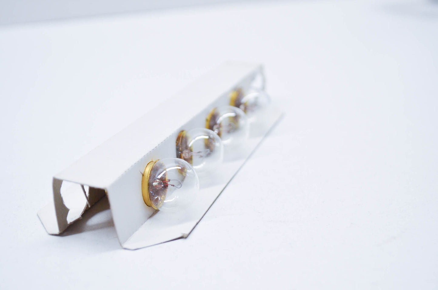 New Top Quality Bulb QTY 4 NOS