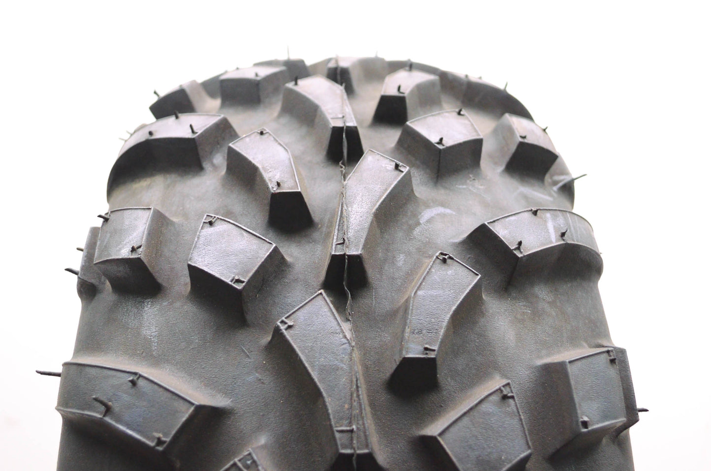 New Carlisle AT489 24x11-10 Tire NOS
