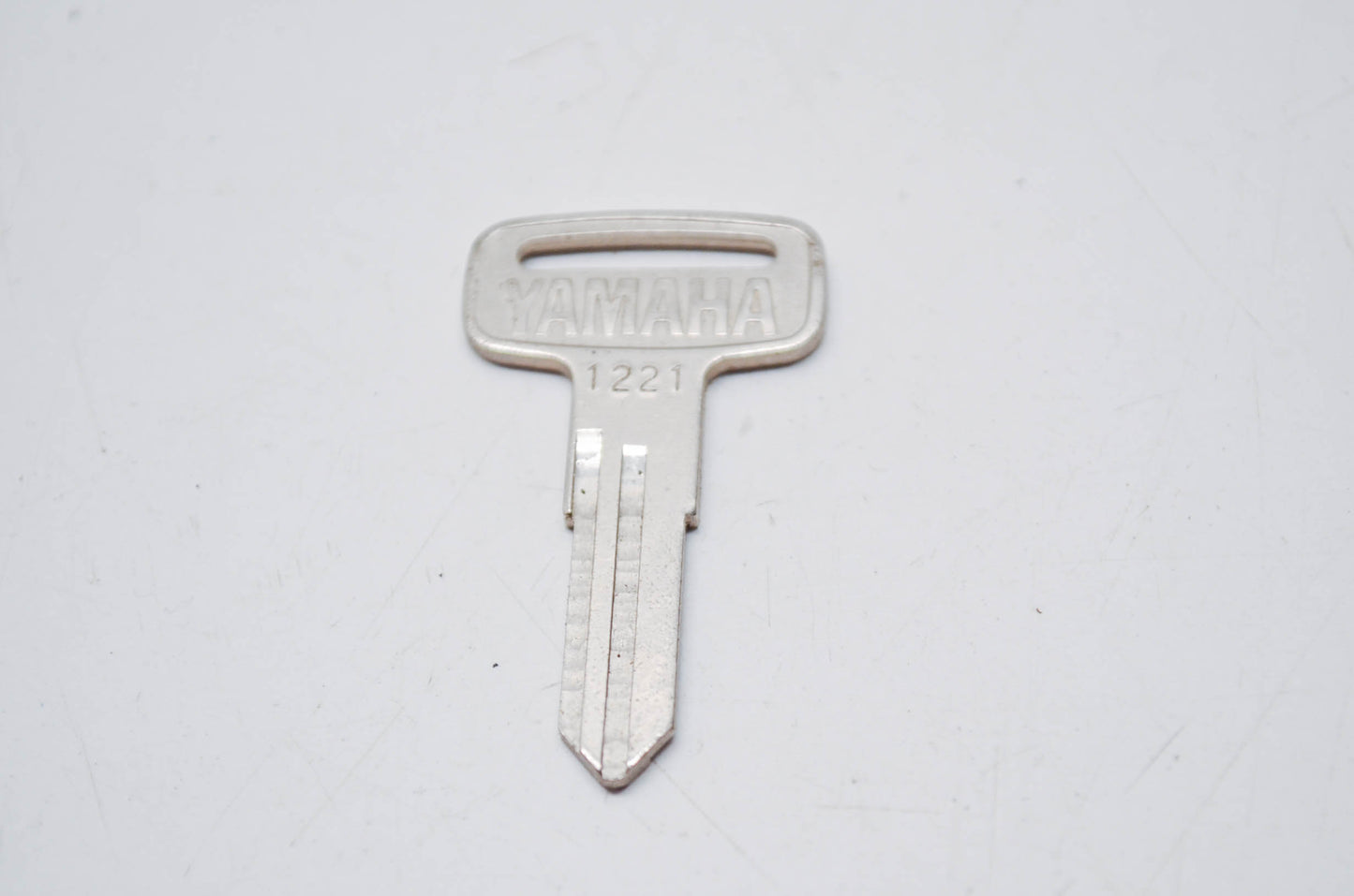 OEM Yamaha 90890-55811-00 Blank Key 1221 NOS