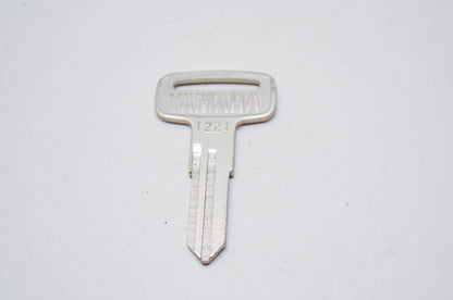 OEM Yamaha 90890-55811-00 Blank Key 1221 NOS