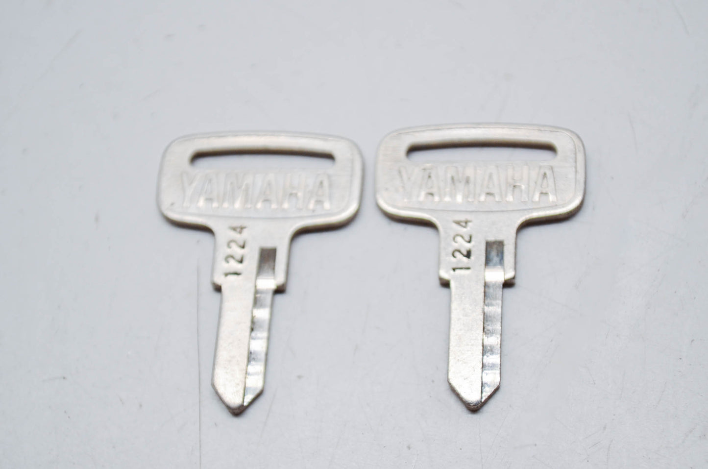 OEM Yamaha 90890-55976-00 Blank Key 1224 Qty 2 NOS