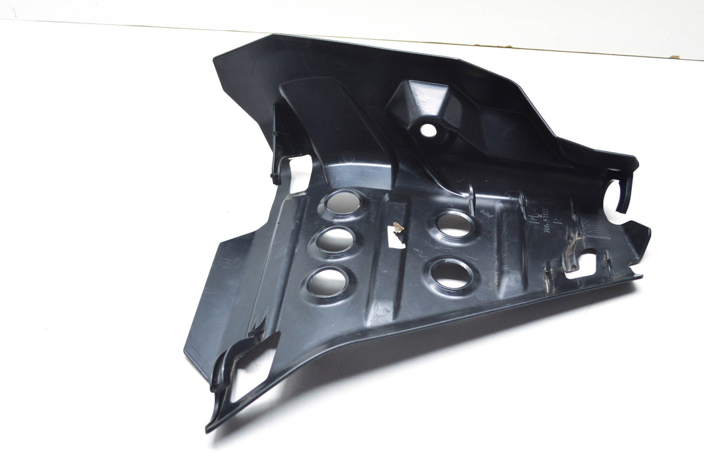 OEM Yamaha 2BG-F3133-00-00 Lower Cover 2