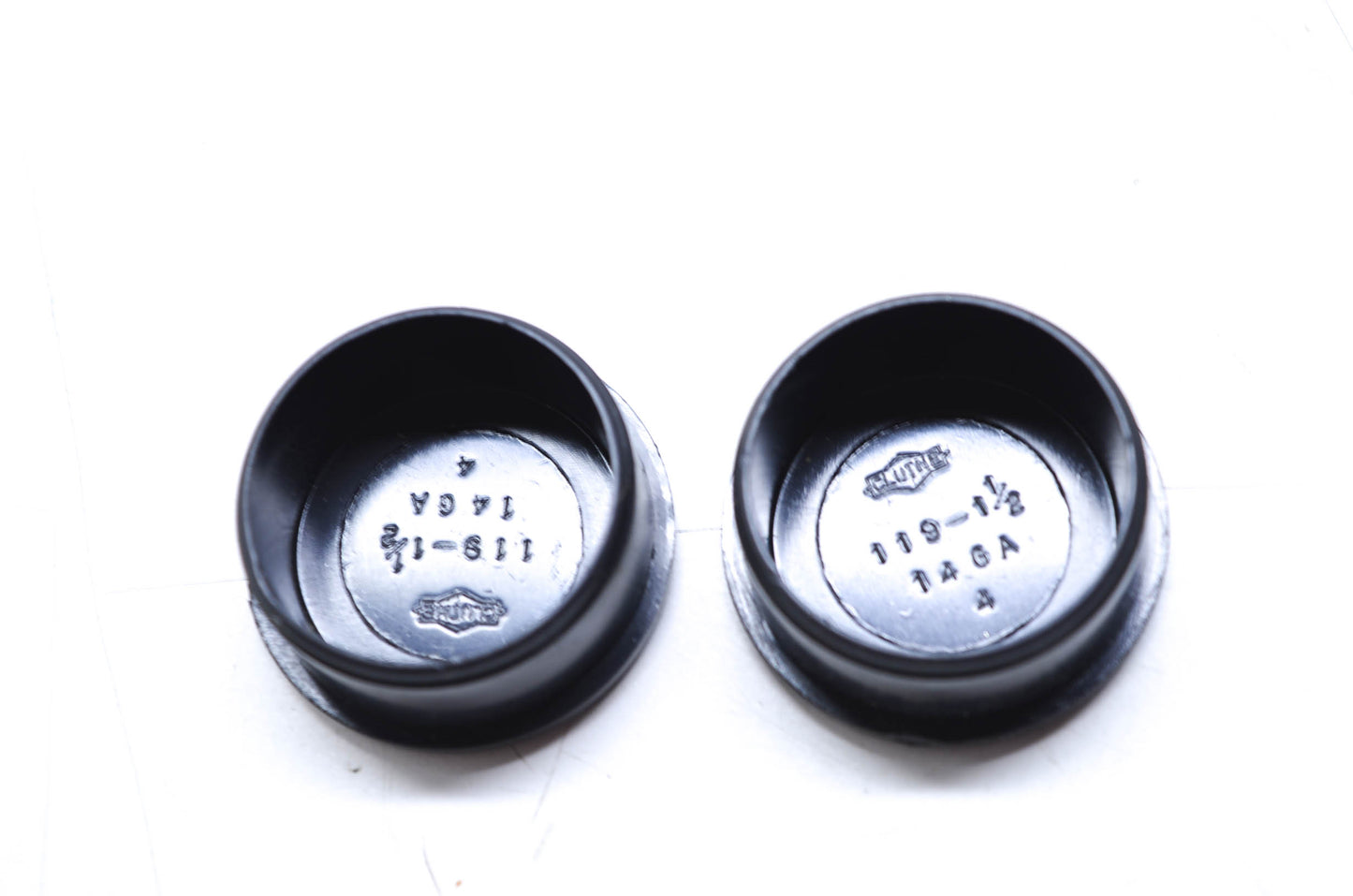 New Cluthe 119-1 1/2 Pipe Plug Cap 14GA QTY 2 NOS