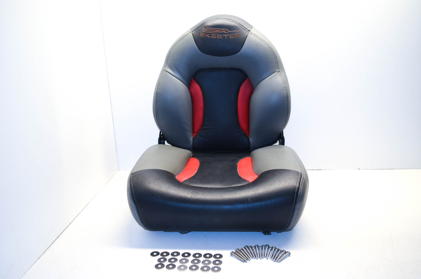 New Skeeter MX1825 Black/Gray/Red Folding Boat Seat NOS