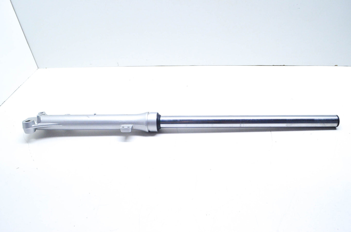 OEM Yamaha 5HP-23102-10-00 Left Hand Front Fork Assembly NOS
