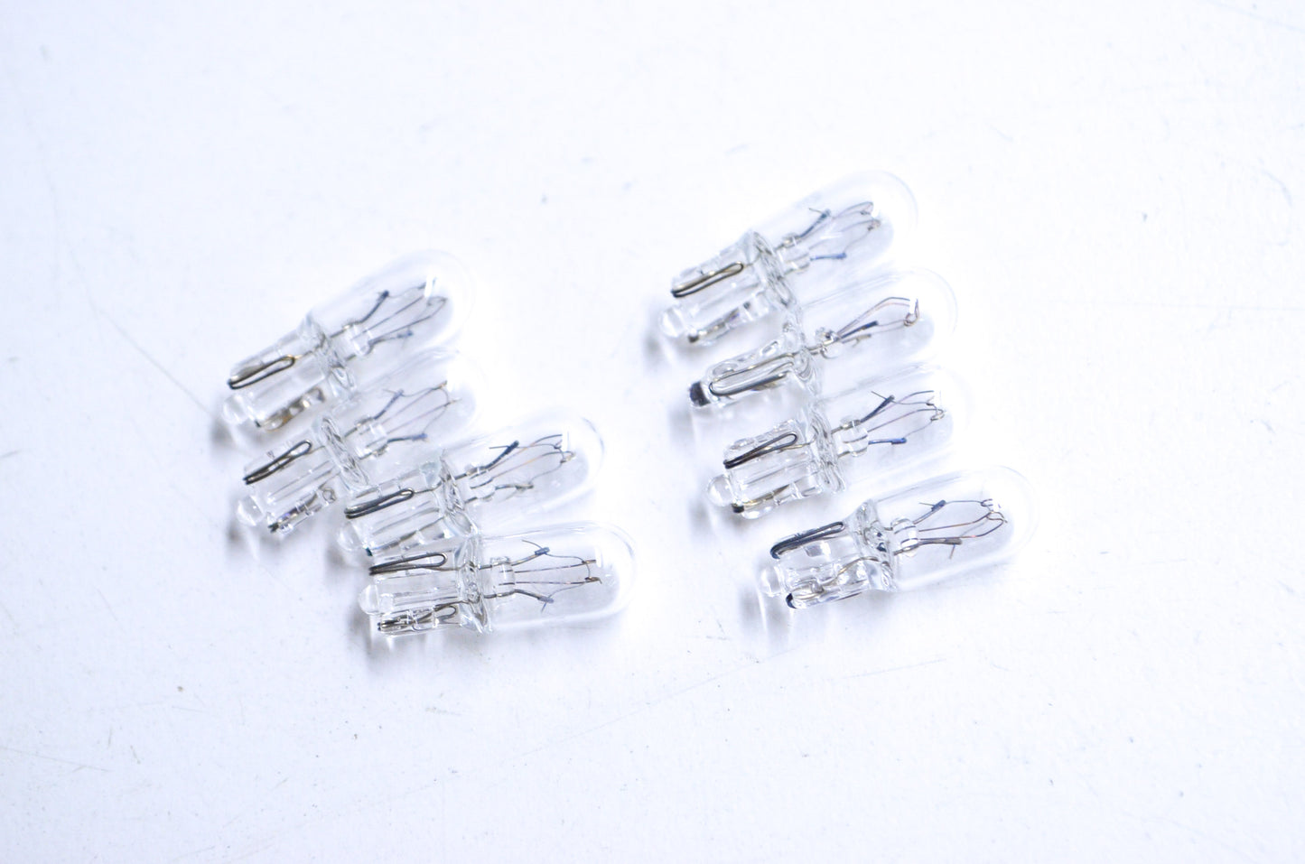 OEM Yamaha 3FV-83517-00-00 Bulb 12V-1.7W Qty 8 NOS