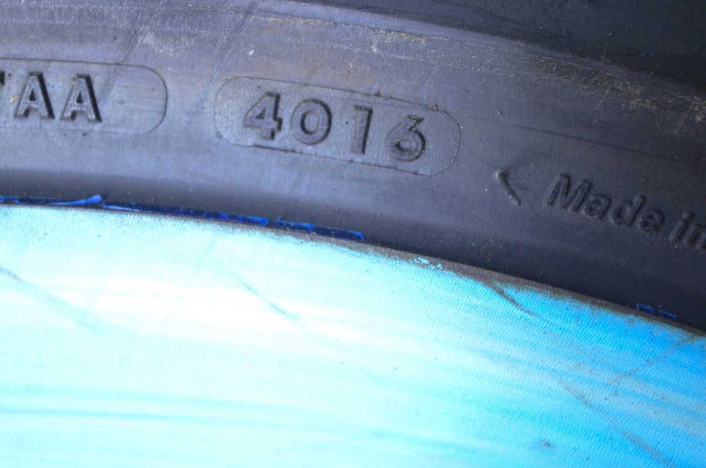 New Bridgestone 130/90-16 67H Exedra G721 Front Tire NOS
