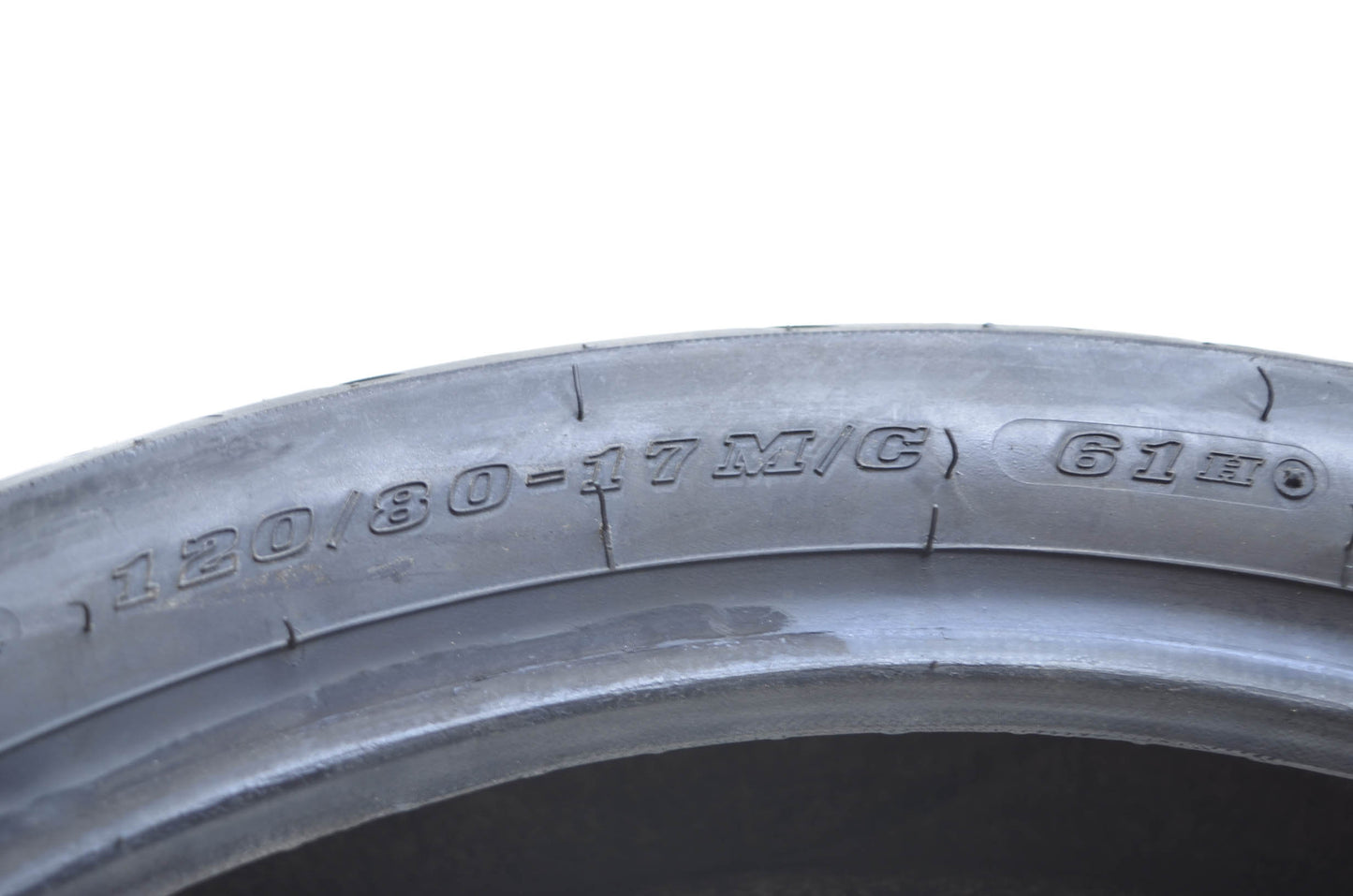 New Dunlop K555F 120/80-17M M/C 61H Front Tire NOS