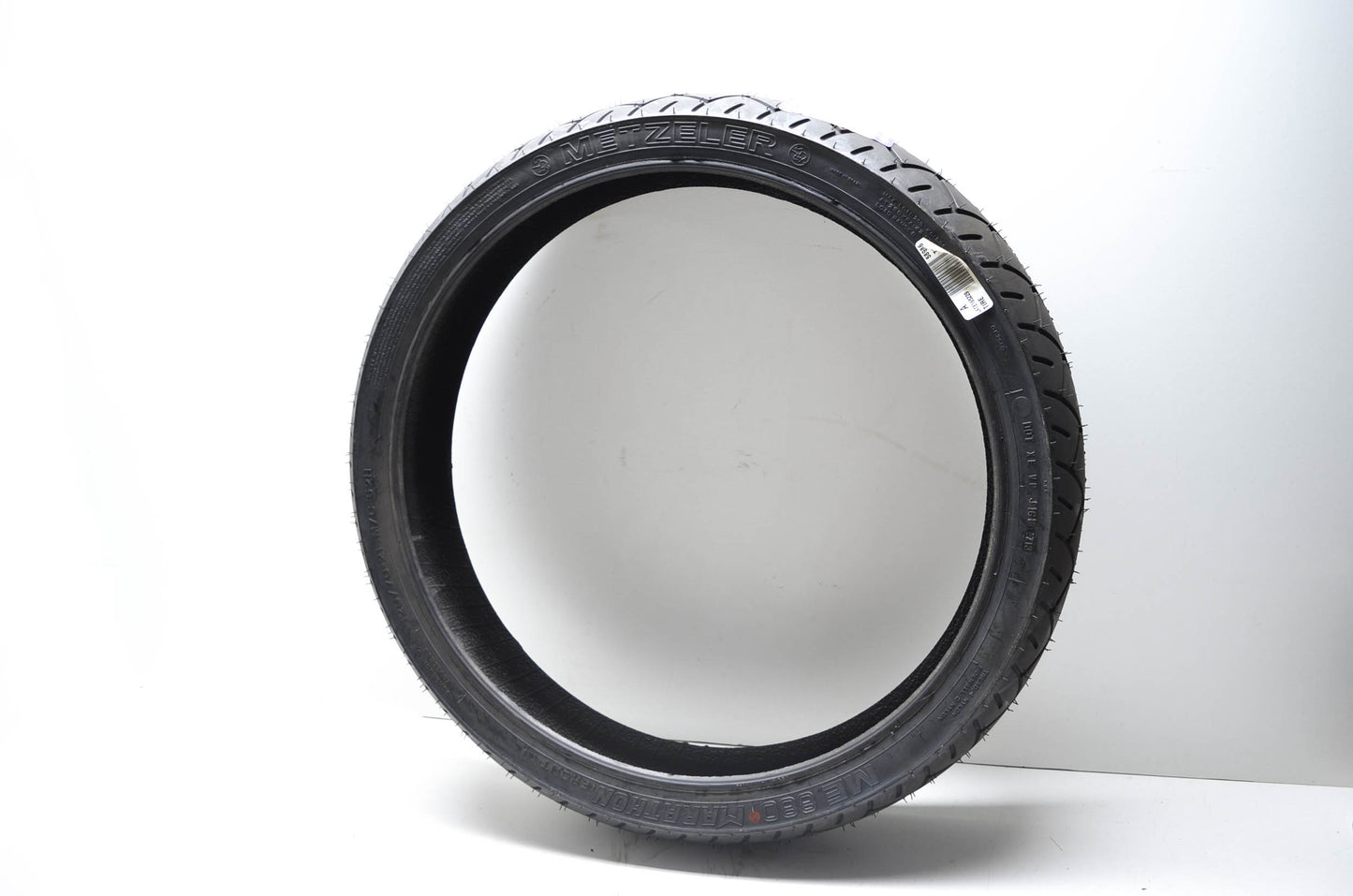 New Metzeler ME880F Marathon 120/70-21 M/C 62H Front Tire NOS