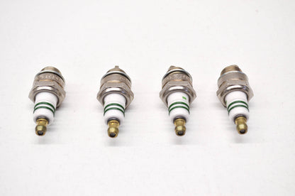 New Bosch Spark Plug QTY 4 NOS
