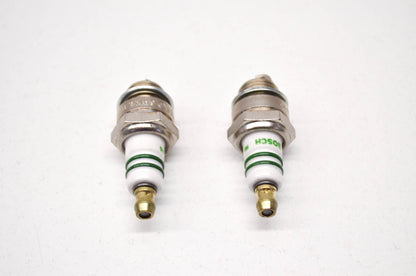 New Bosch Spark Plug QTY 2 NOS