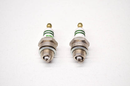New Bosch Spark Plug QTY 2 NOS