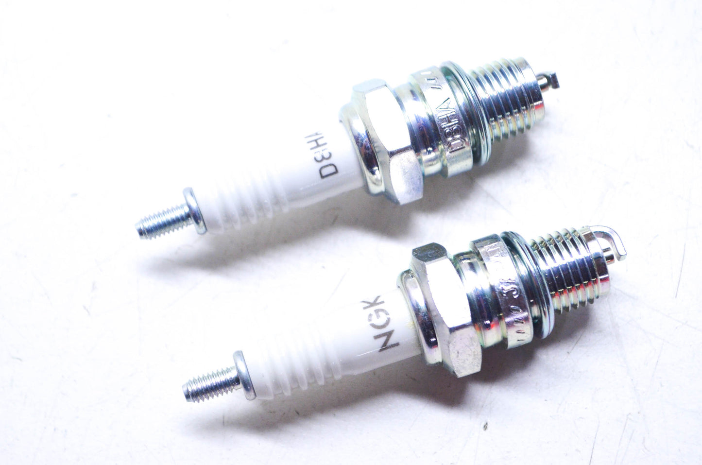 OEM Honda 98066-58717 Spark Plug (D8HA) Qty 2 NOS