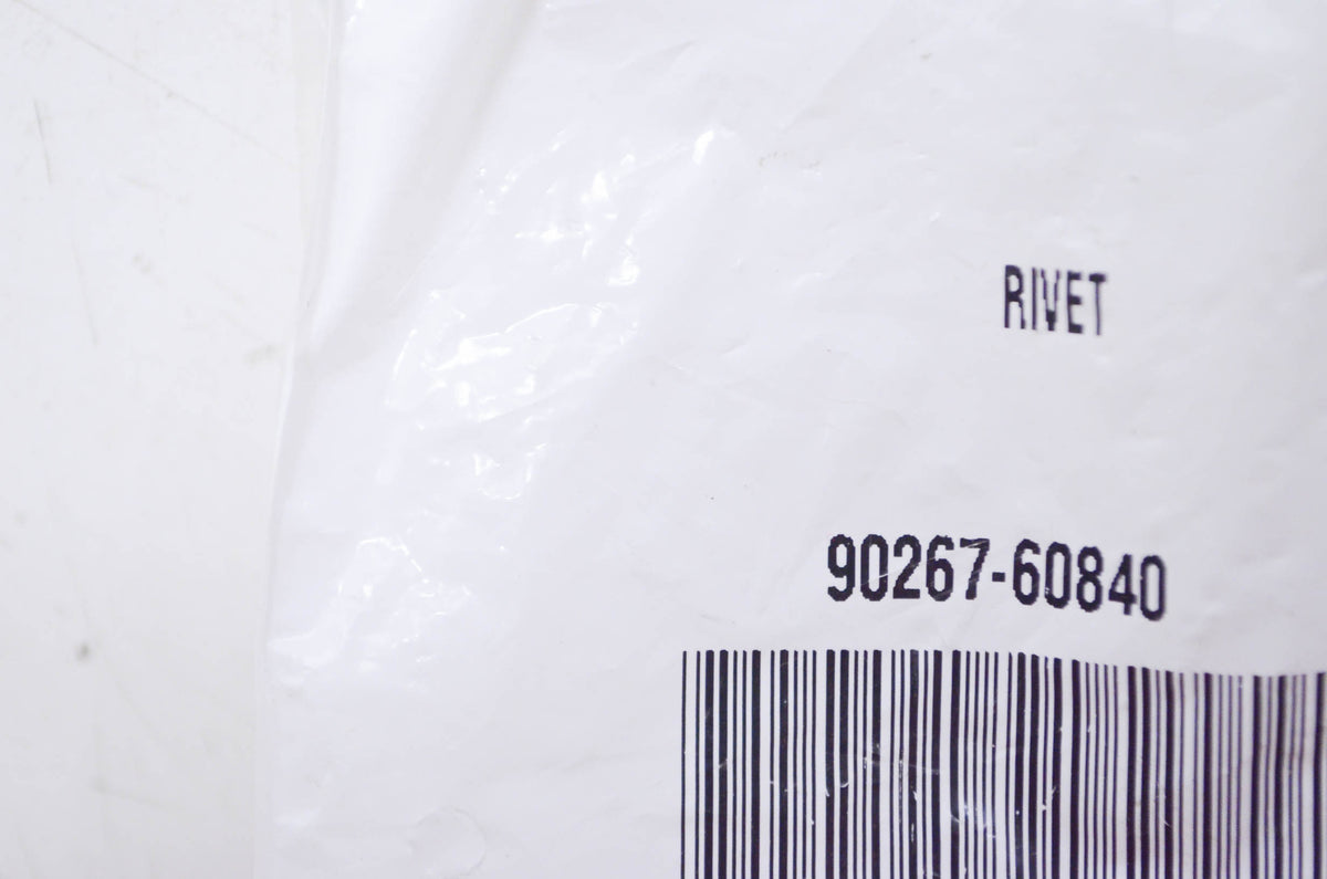 OEM Yamaha 90267-60840-00 Rivet Qty 8 NOS