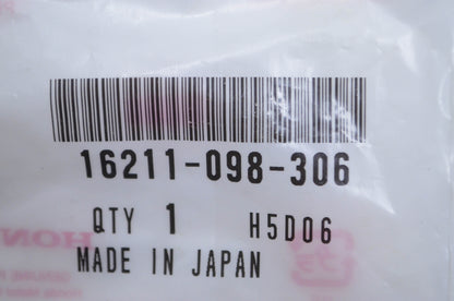 OEM Honda 16211-098-306 Carburetor Insulator NOS