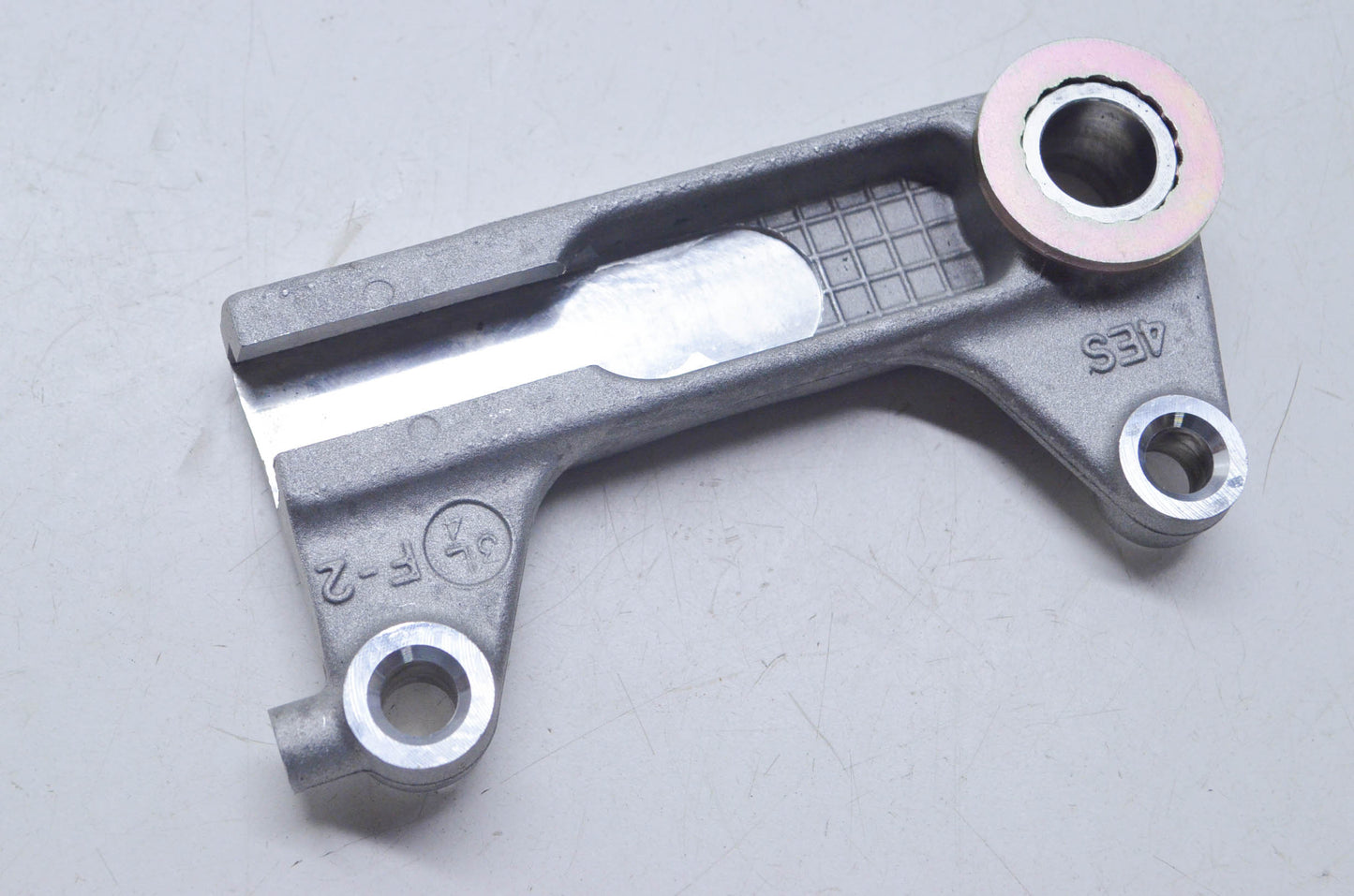 OEM Yamaha 4ES-25920-00-00 Support Bracket Assembly NOS