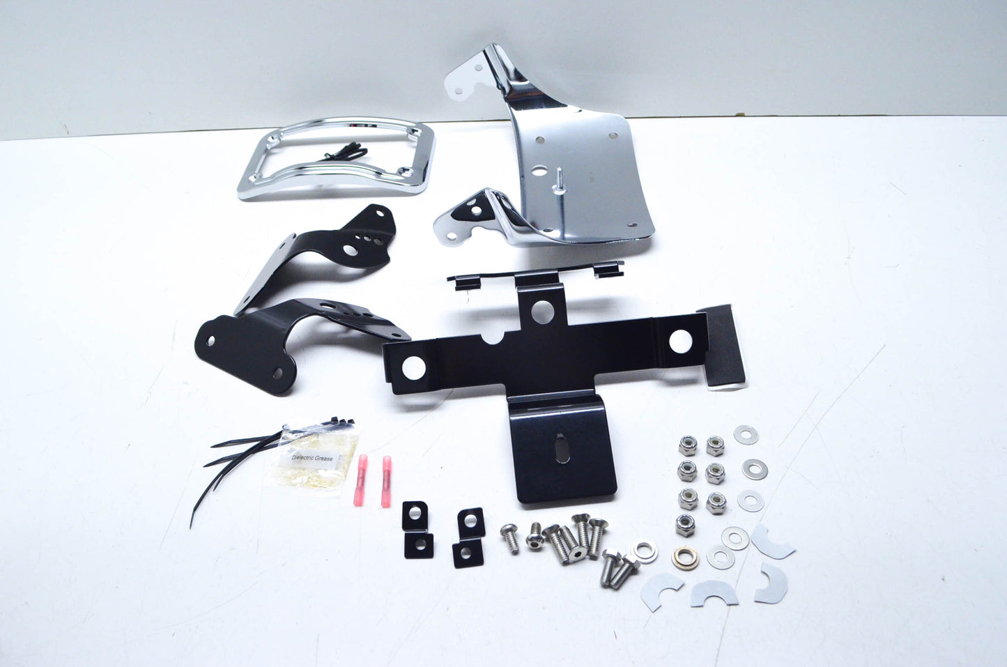 OEM Yamaha STR-0SS56-12-06 Kuryakyn Raider Sub Fender Bracket Kit NOS