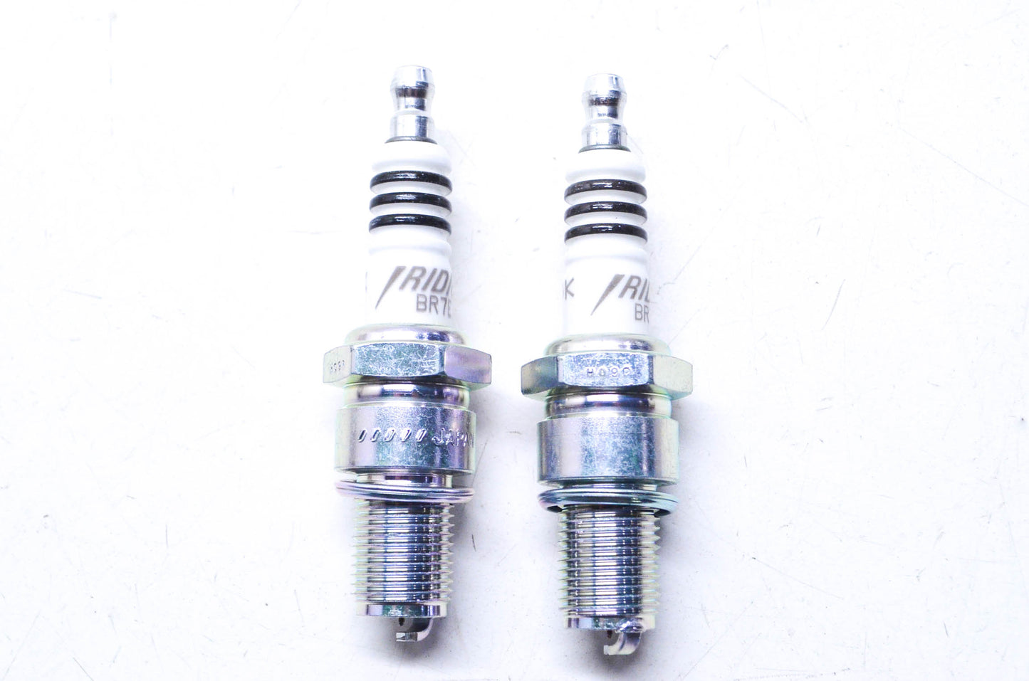 New NGK Iridium IX Spark Plug QTY 2 NOS
