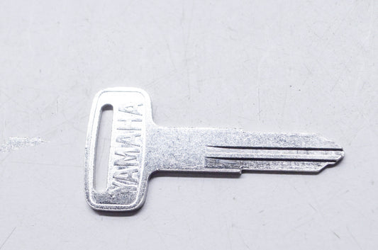 OEM Yamaha 90890-55815-00 Blank Key C NOS