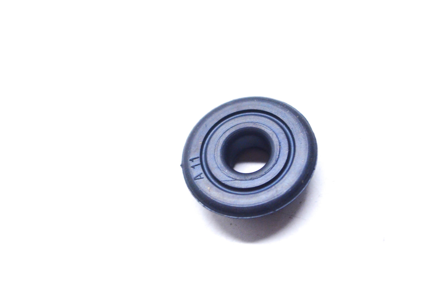 OEM Honda 83156-MN5-000 Top Shelter Grommet