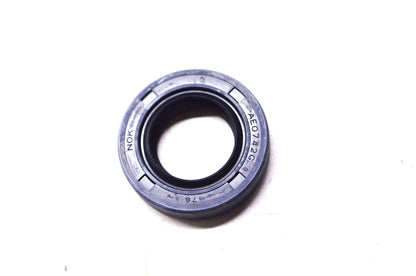 OEM Honda 91202-892-004 Oil Seal 17X30X6 NOS