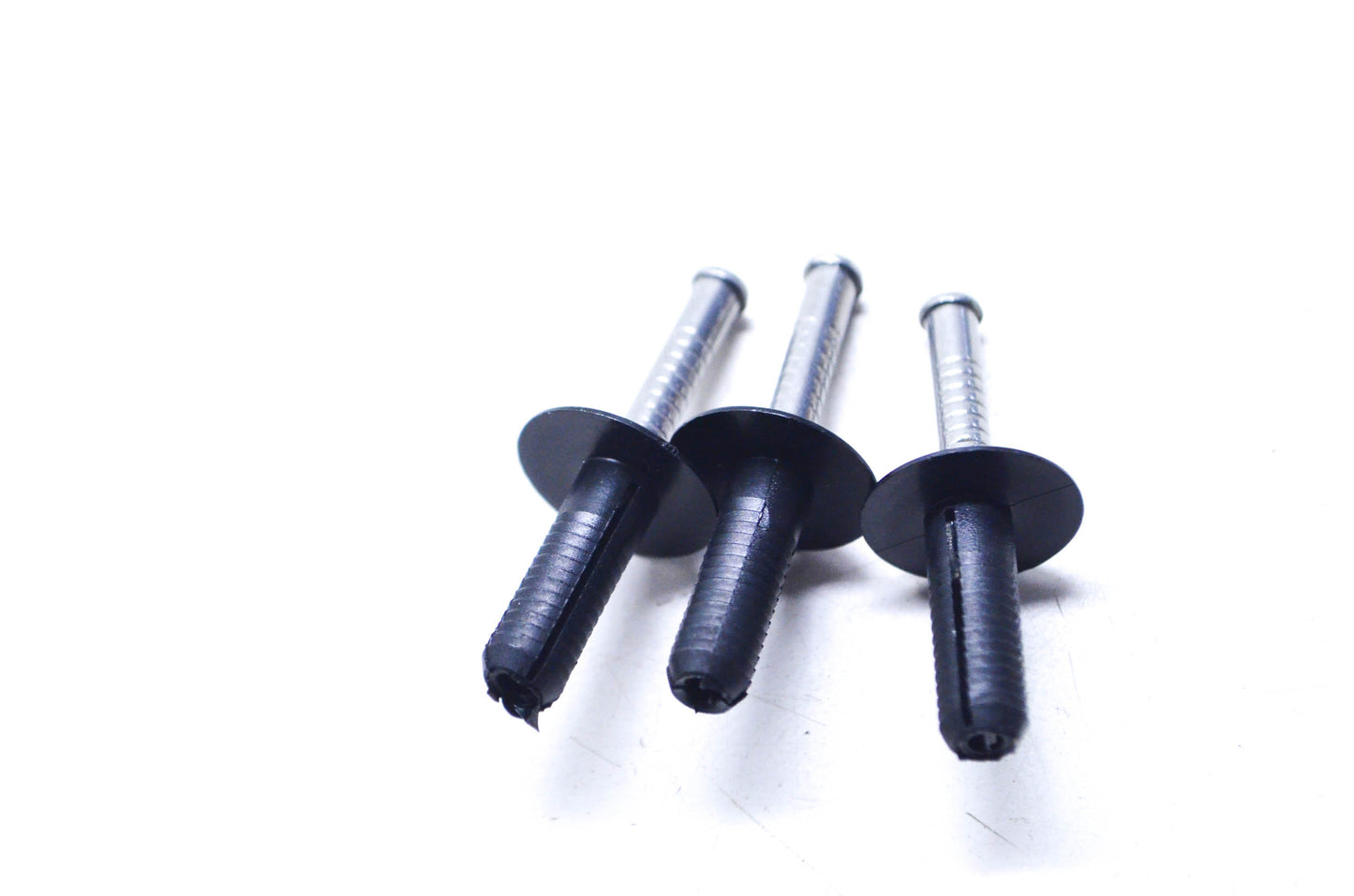 OEM Polaris 7661859 Nylon Rivet Qty 3 NOS