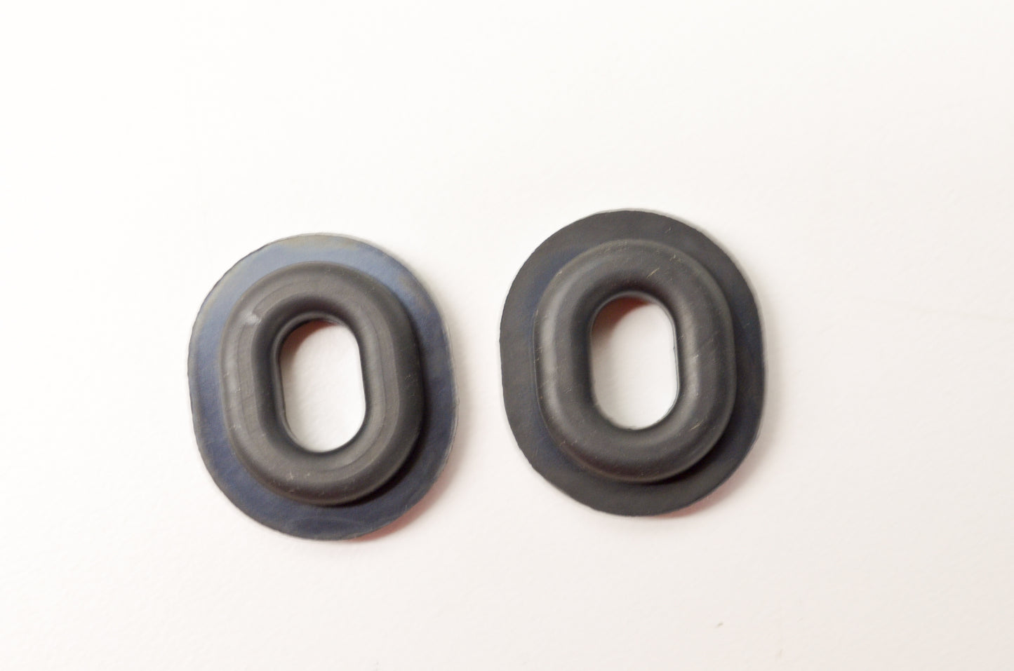 OEM Honda 83551-300-000 Air Cleaner Housing Grommet Qty 2 NOS