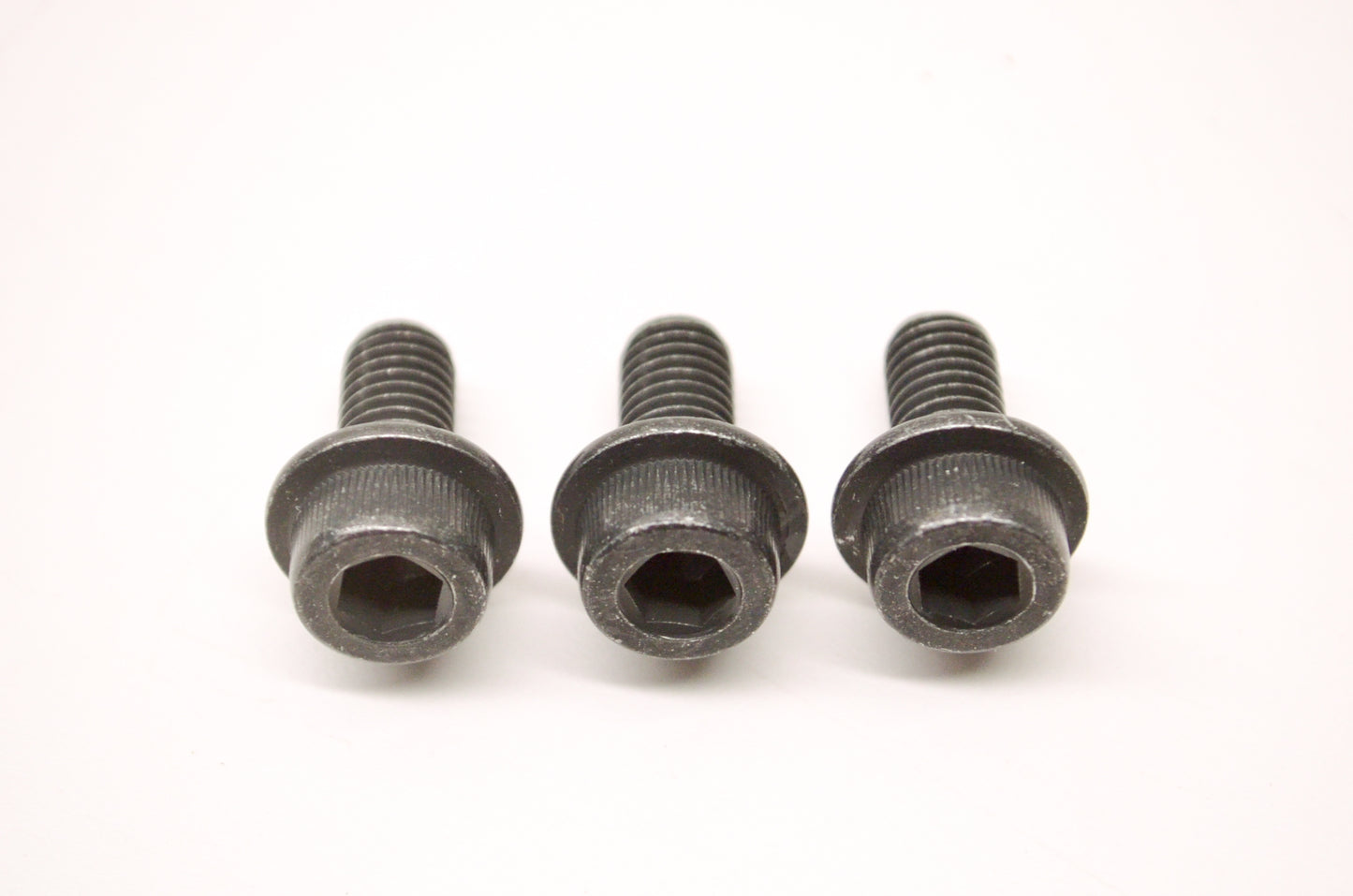 OEM Yamaha 90109-085E2-00 Bolts Qty 3 NOS