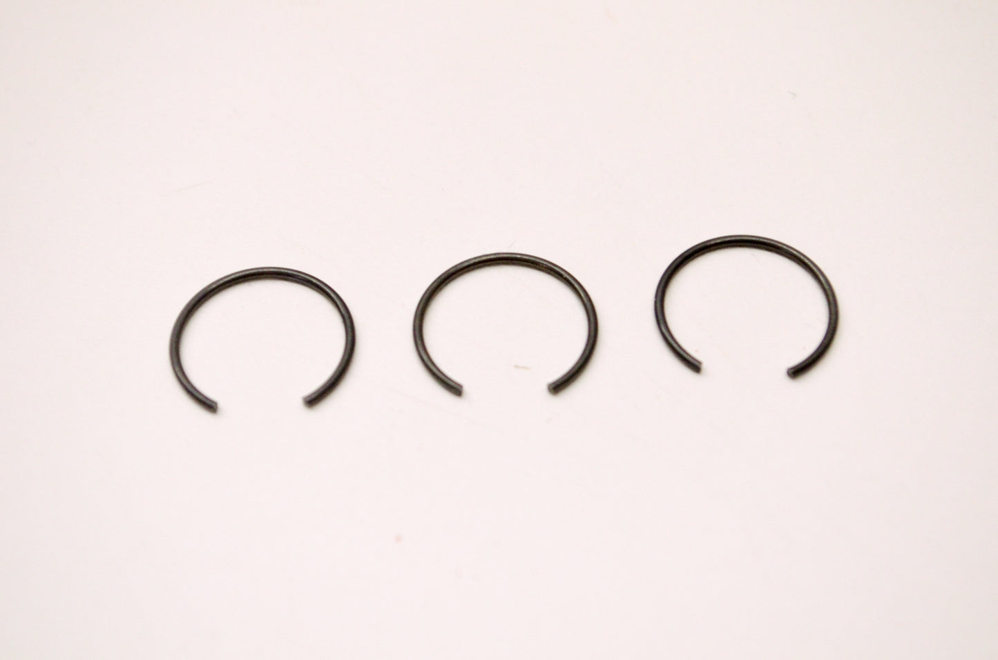 OEM Yamaha 93450-16115-00 Inner Circlip Qty 3 NOS