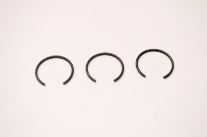 OEM Yamaha 93450-16115-00 Inner Circlip Qty 3 NOS