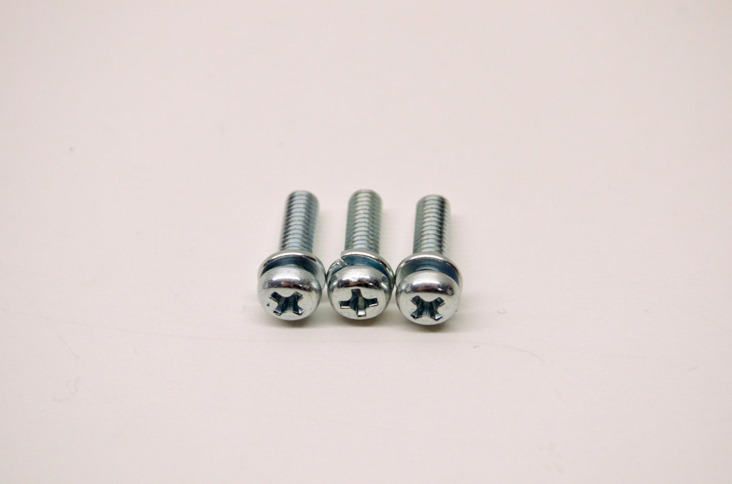 OEM Yamaha 97602-04114-00 Screw PN/HD W/ Washer Qty 3 NOS