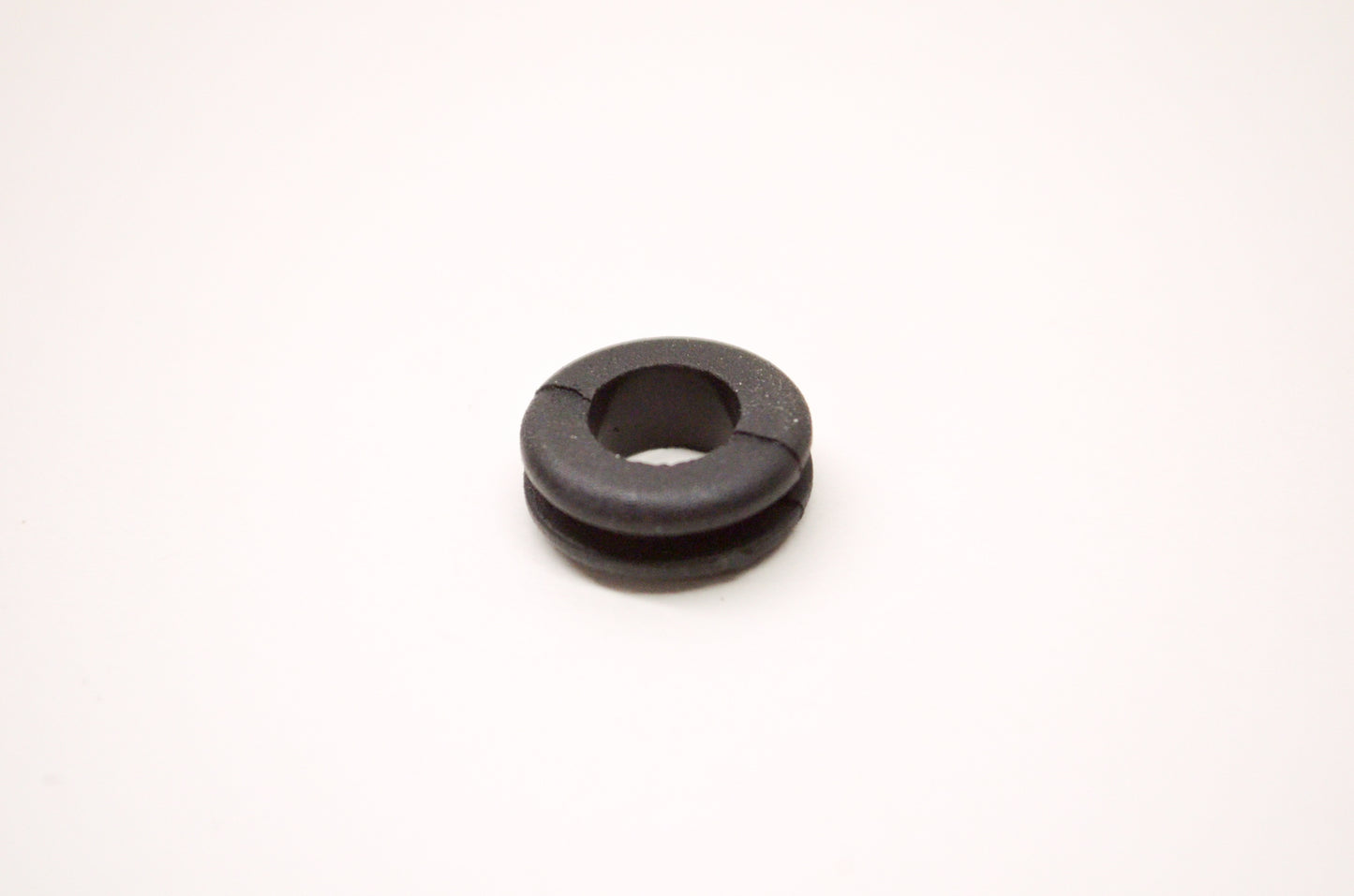 OEM Yamaha 90480-12237-00 Grommet NOS