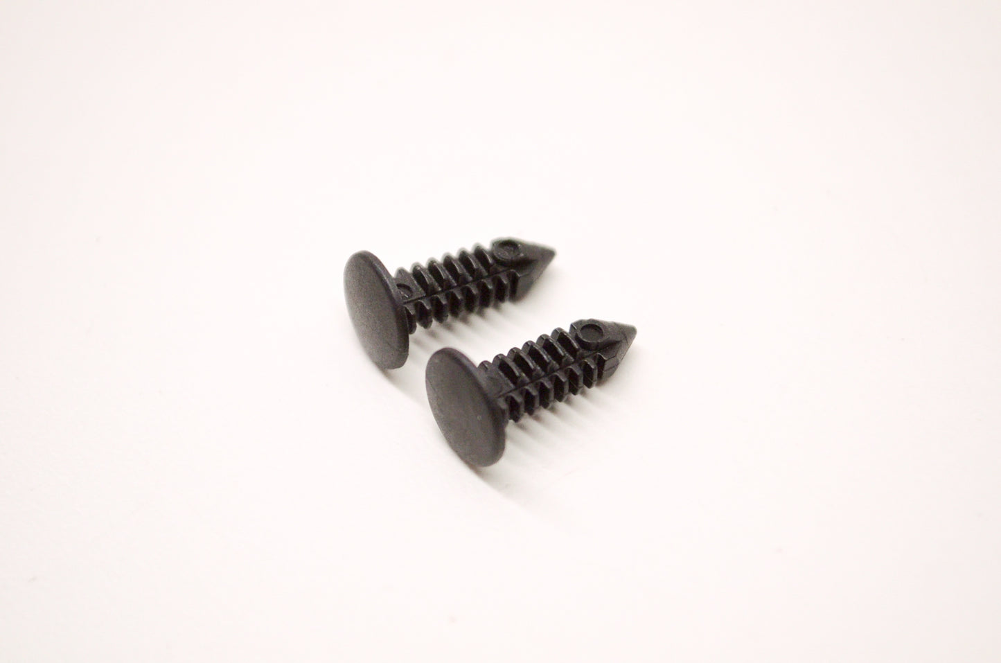 OEM Yamaha 8JP-RA510-00-00 Rivet Qty 2 NOS