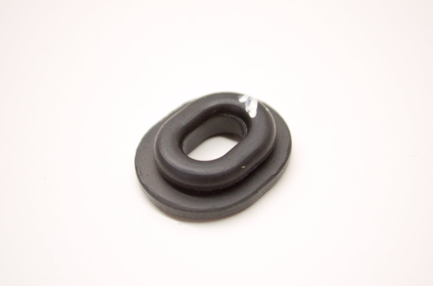 OEM Yamaha 90480-01401-00 Grommet 41Y NOS