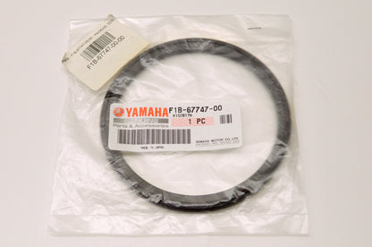 New OEM Yamaha F1B-67747-00-00 Packing Seal NOS